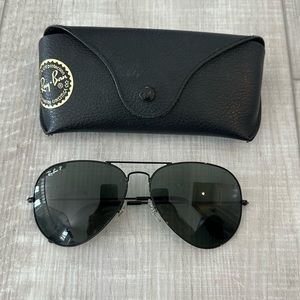 RAY BAN Polarized Aviators, Like New with Case